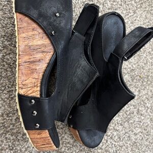 Black Platform Sandals